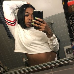 Meet your Posher, Bria